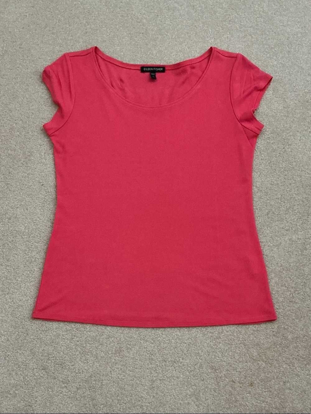 Eileen Fisher Bright Pink Scoop Neck Short Sleeve 100% SilkTee
